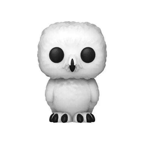 White owl with black eyes on white background - Harry Potter Mini-Figure 4-Pack